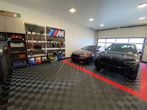 BMW garage floor panels